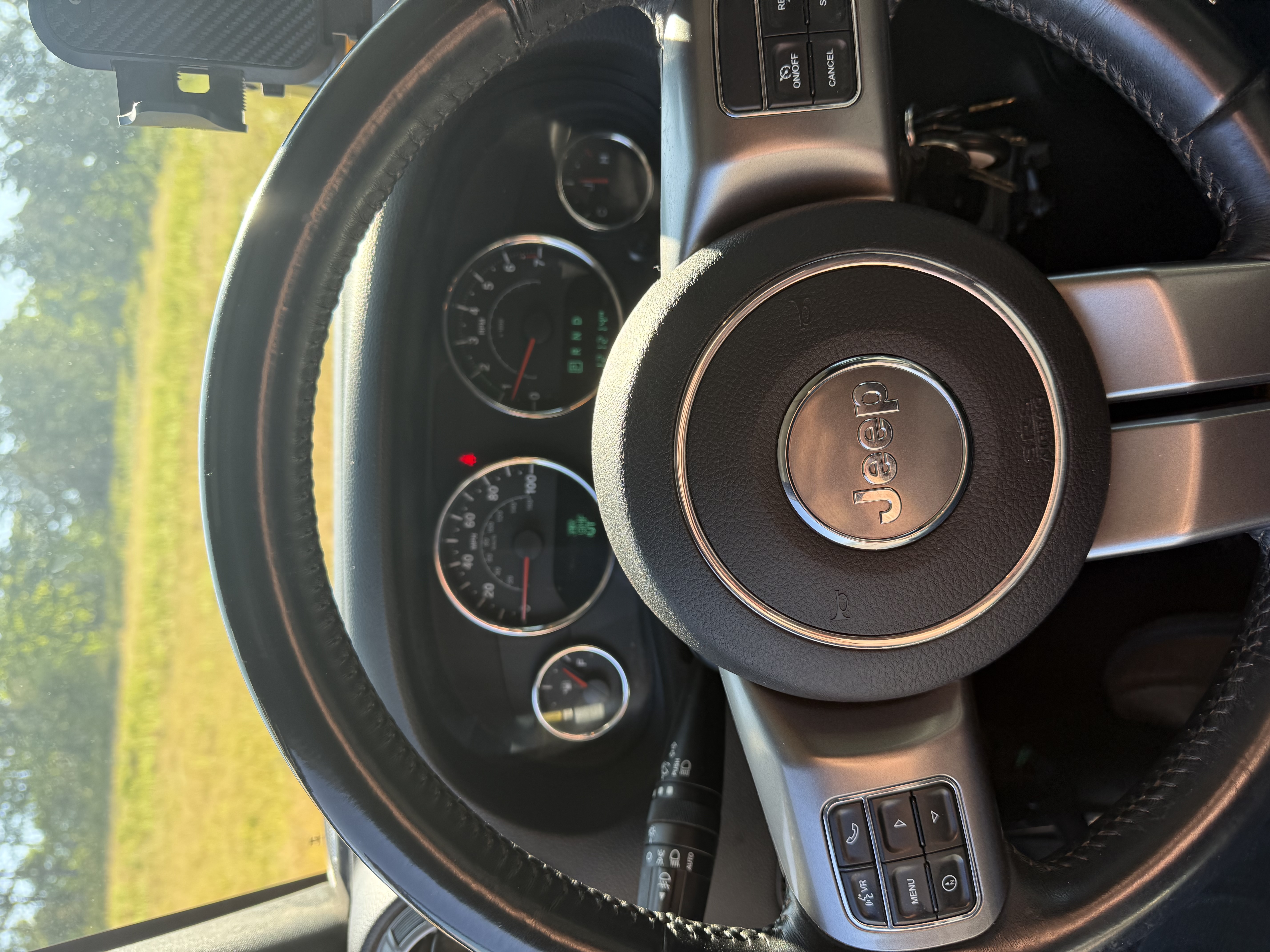 Used 2018 Jeep Wrangler Unlimited Sahara AWD/4WD image 12
