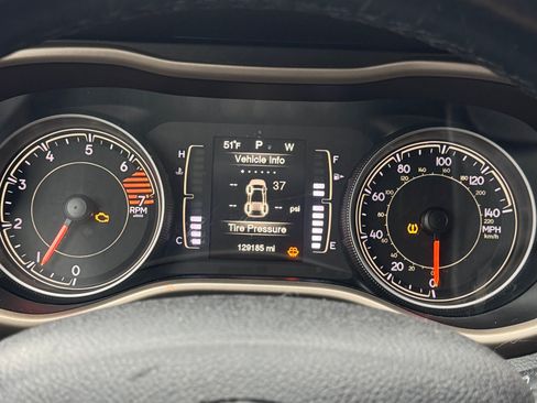 Used 2016 Jeep Cherokee Latitude w/ Safety/Convenience Group image 12