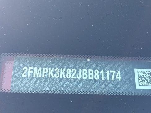 Used 2018 Ford Edge Titanium w/ Equipment Group 302A image 29