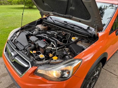 Used 2013 Subaru Crosstrek 2.0i Premium AWD/4WD image 6