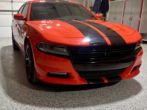 Used 2018 Dodge Charger GT image 9