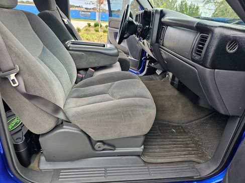 Used 2007 Chevrolet Silverado 2500 LT w/ Heavy-Duty Power Package image 15