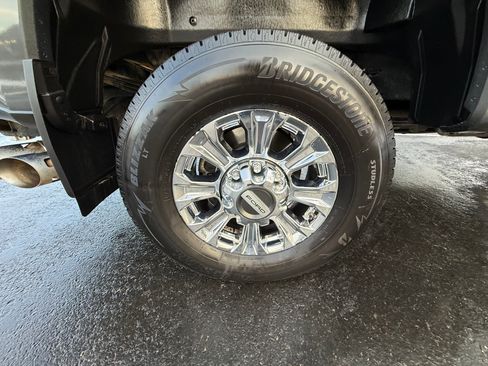 Used 2017 Ford F350 Platinum w/ Platinum Ultimate Package image 24