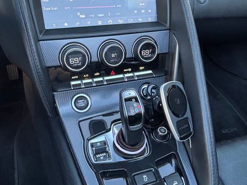 Used 2020 Jaguar F-TYPE Convertible image 6