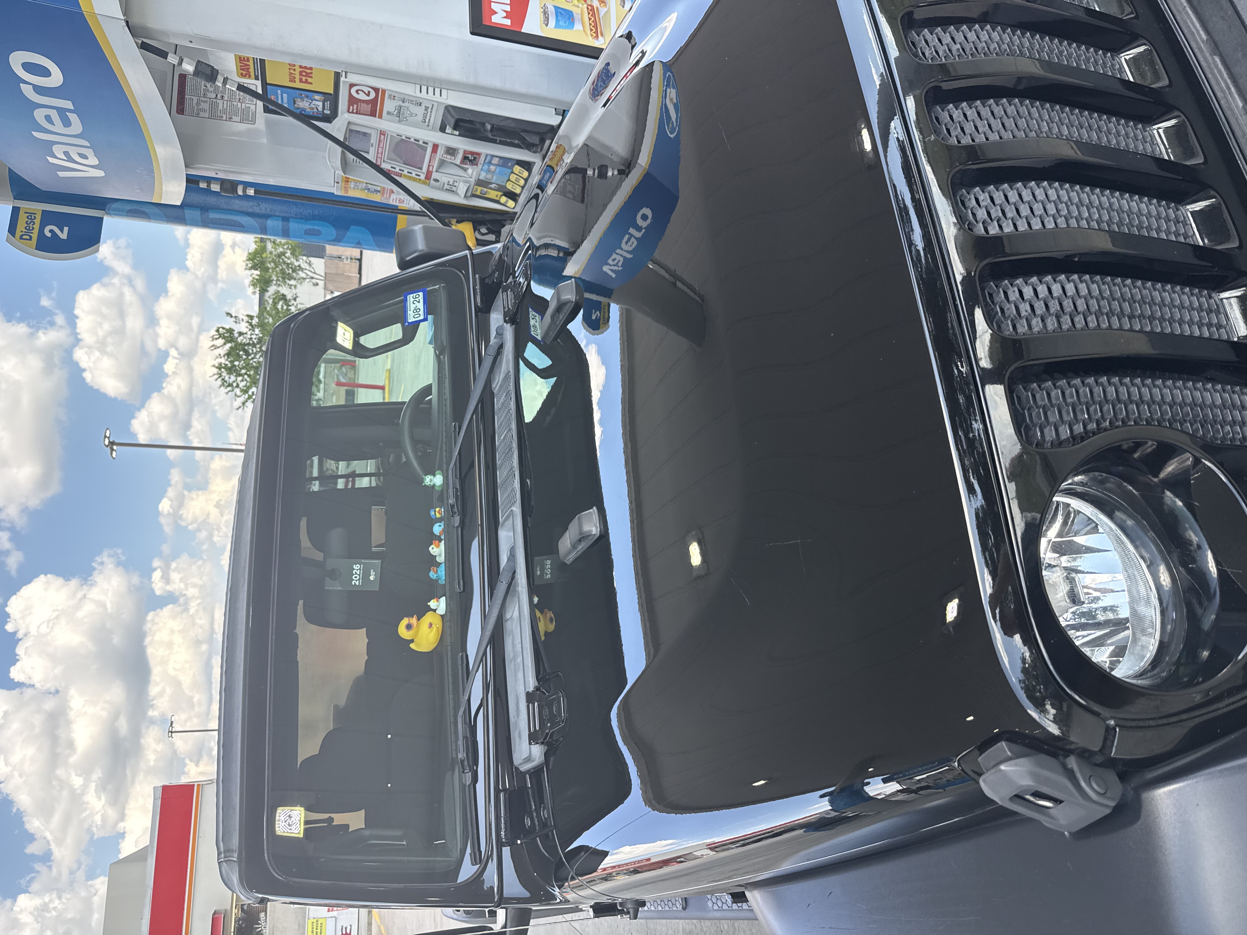 Used 2018 Jeep Wrangler Unlimited Sport AWD/4WD image 2