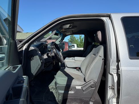 Used 2011 Ford F250 XLT AWD/4WD image 5