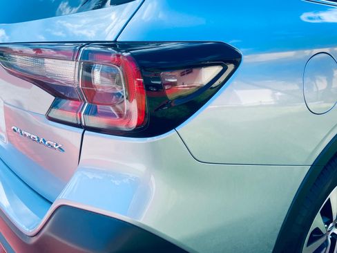 Used 2022 Subaru Outback Premium image 6