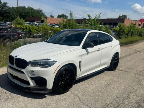 Used 2017 BMW X6 M image 2