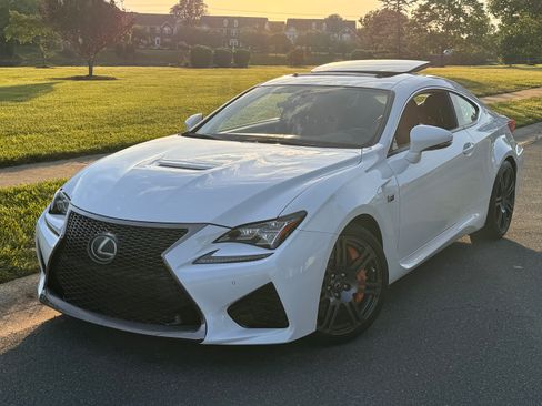 Used 2017 Lexus RC F w/ Premium Package RWD image 12