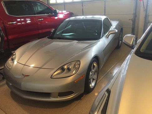 Used 2007 Chevrolet Corvette Coupe image 6
