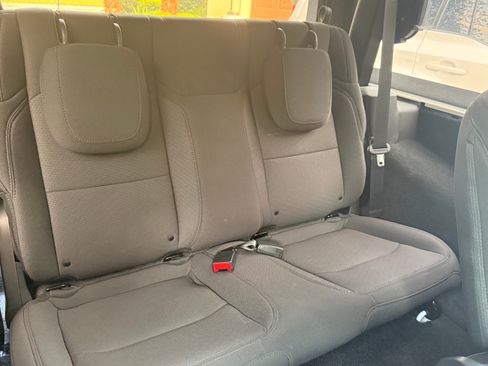 Used 2023 Jeep Wrangler Sport AWD/4WD image 2