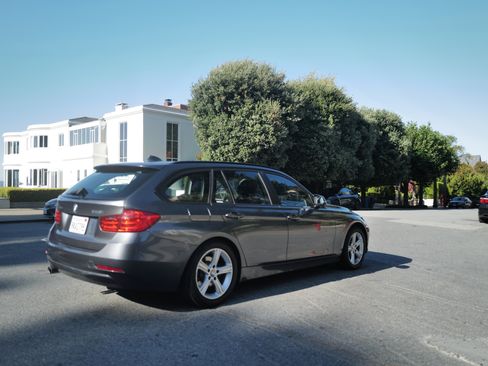 Used 2014 BMW 328i xDrive Wagon AWD/4WD image 6