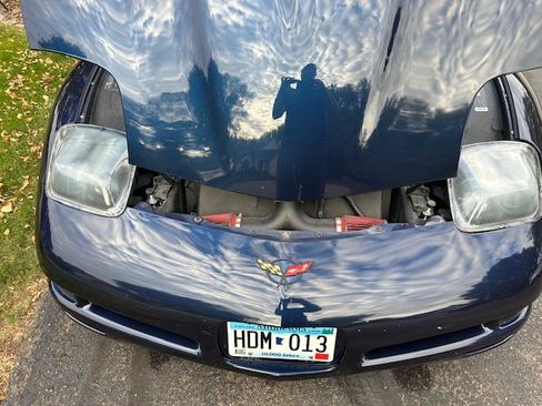 Used 2000 Chevrolet Corvette Coupe w/ Roof Pkg image 20
