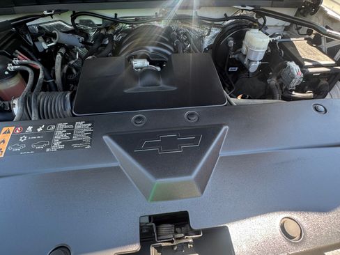 Used 2018 Chevrolet Silverado 1500 W/T w/ Trailering Package image 26