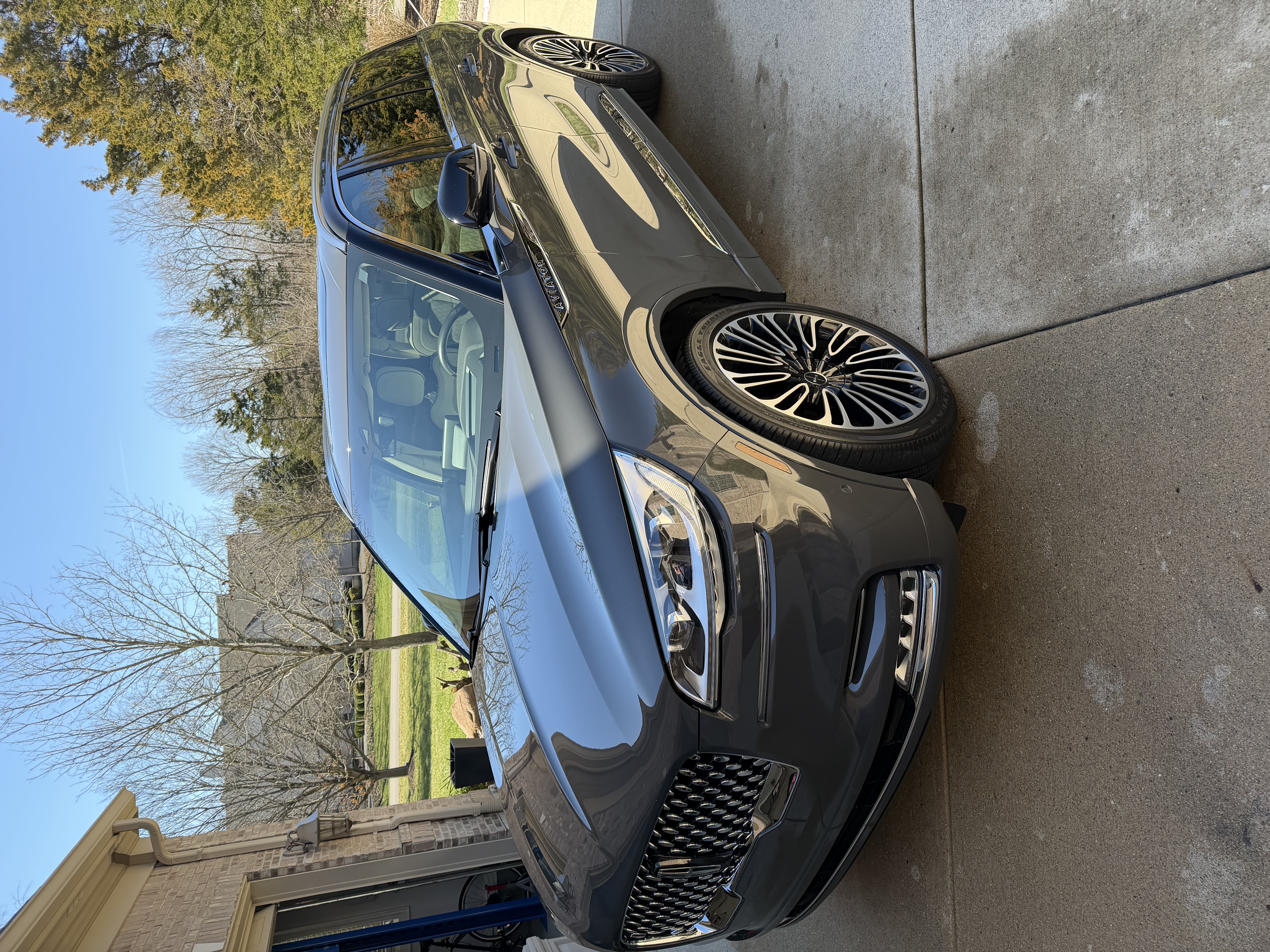 Used 2023 Lincoln Aviator Black Label w/ Dynamic Handling Package AWD/4WD image 1