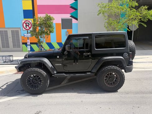 Used 2012 Jeep Wrangler Sport AWD/4WD image 2