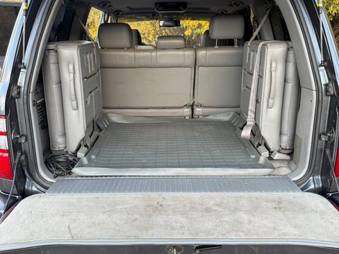 Used 2003 Toyota Land Cruiser image 26