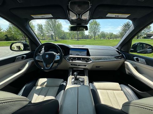 Used 2019 BMW X7 xDrive50i w/ Dynamic Handling Package AWD/4WD image 26