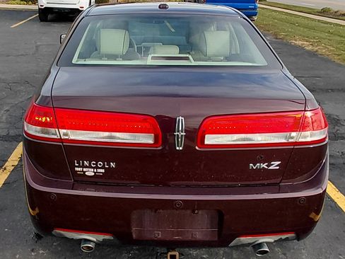 Used 2012 Lincoln MKZ image 4
