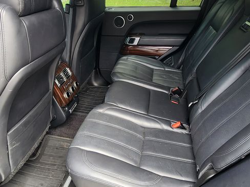 Used 2015 Land Rover Range Rover Supercharged AWD/4WD image 13