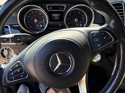 Used 2017 Mercedes-Benz GLS 550 4MATIC image 21