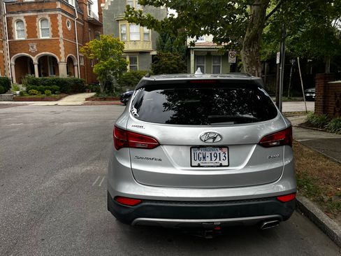 Used 2015 Hyundai Santa Fe Sport w/ Option Group 03 FWD image 8