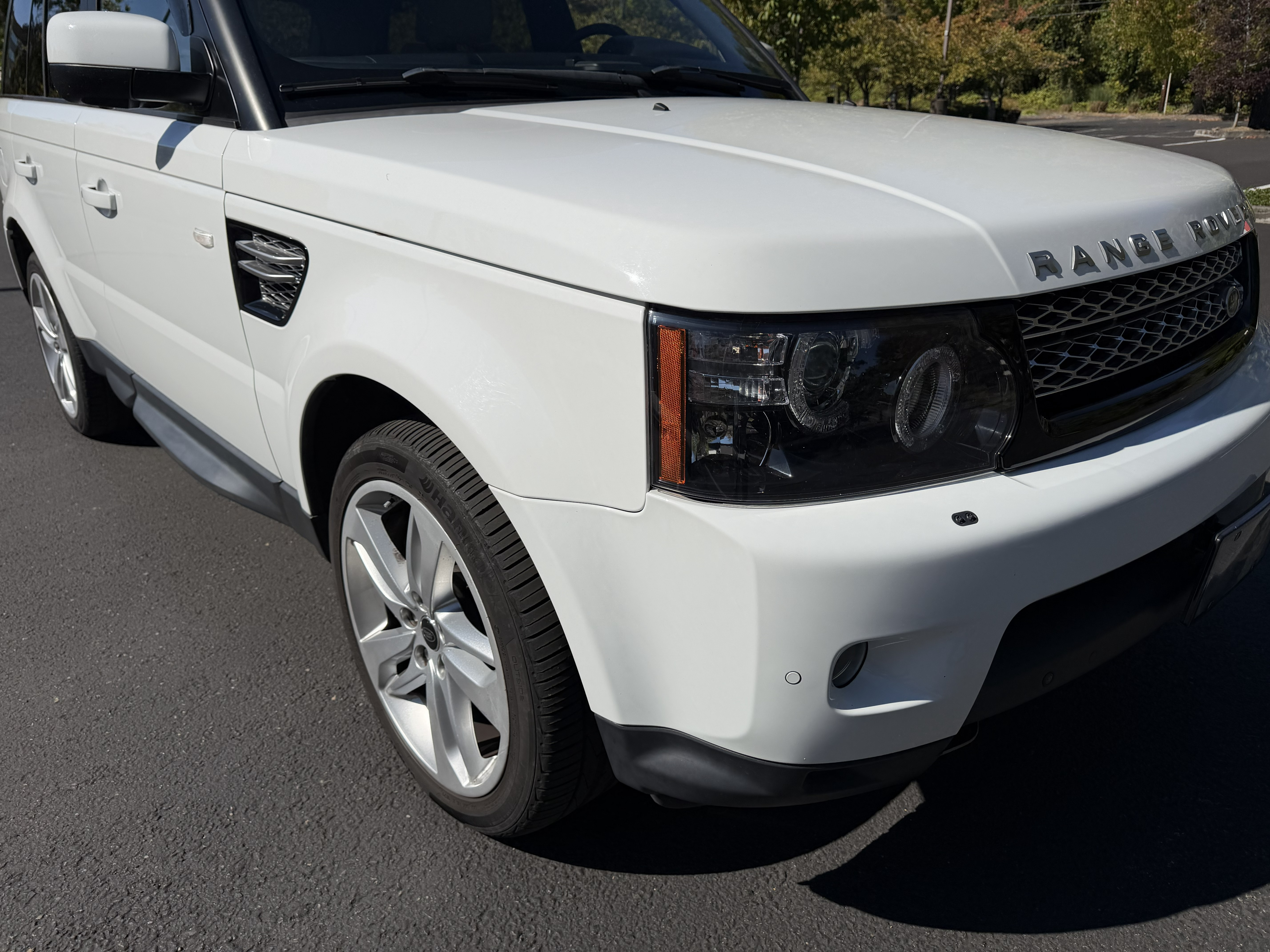 Used 2013 Land Rover Range Rover Sport HSE LUX w/ Luxury Interior Pkg AWD/4WD image 11