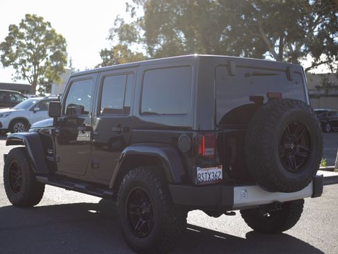 Used 2015 Jeep Wrangler Unlimited Sahara w/ Max Tow Package image 5