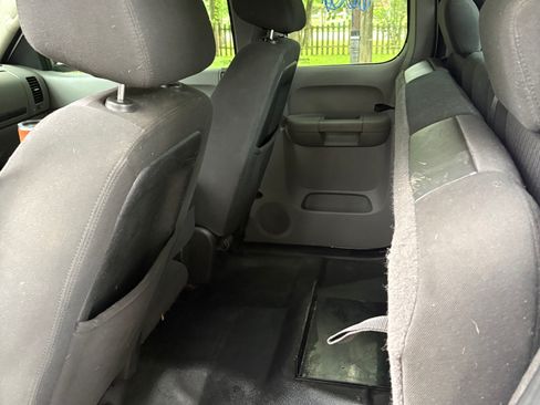 Used 2012 Chevrolet Silverado 2500 W/T AWD/4WD image 5