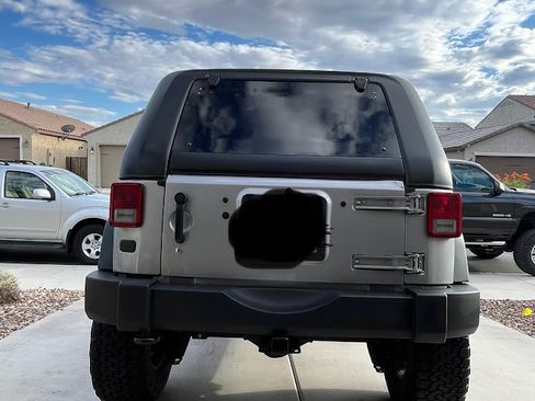 Used 2018 Jeep Wrangler Unlimited Sport S AWD/4WD image 5