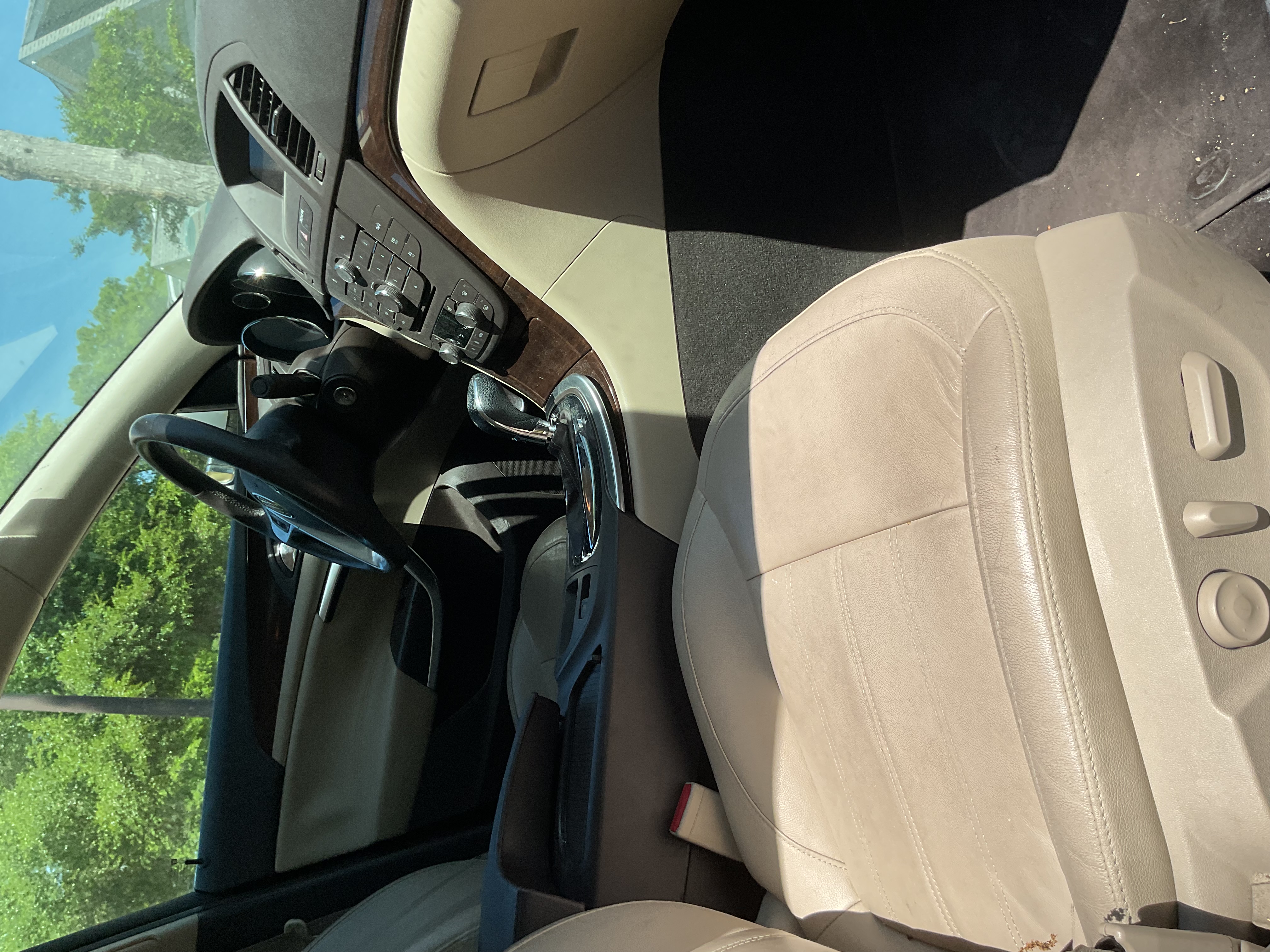 Used 2011 Buick Regal CXL w/ RL5 Preferred Equipment Group FWD image 9
