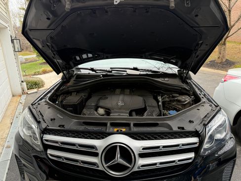 Used 2018 Mercedes-Benz GLS 450 4MATIC image 2