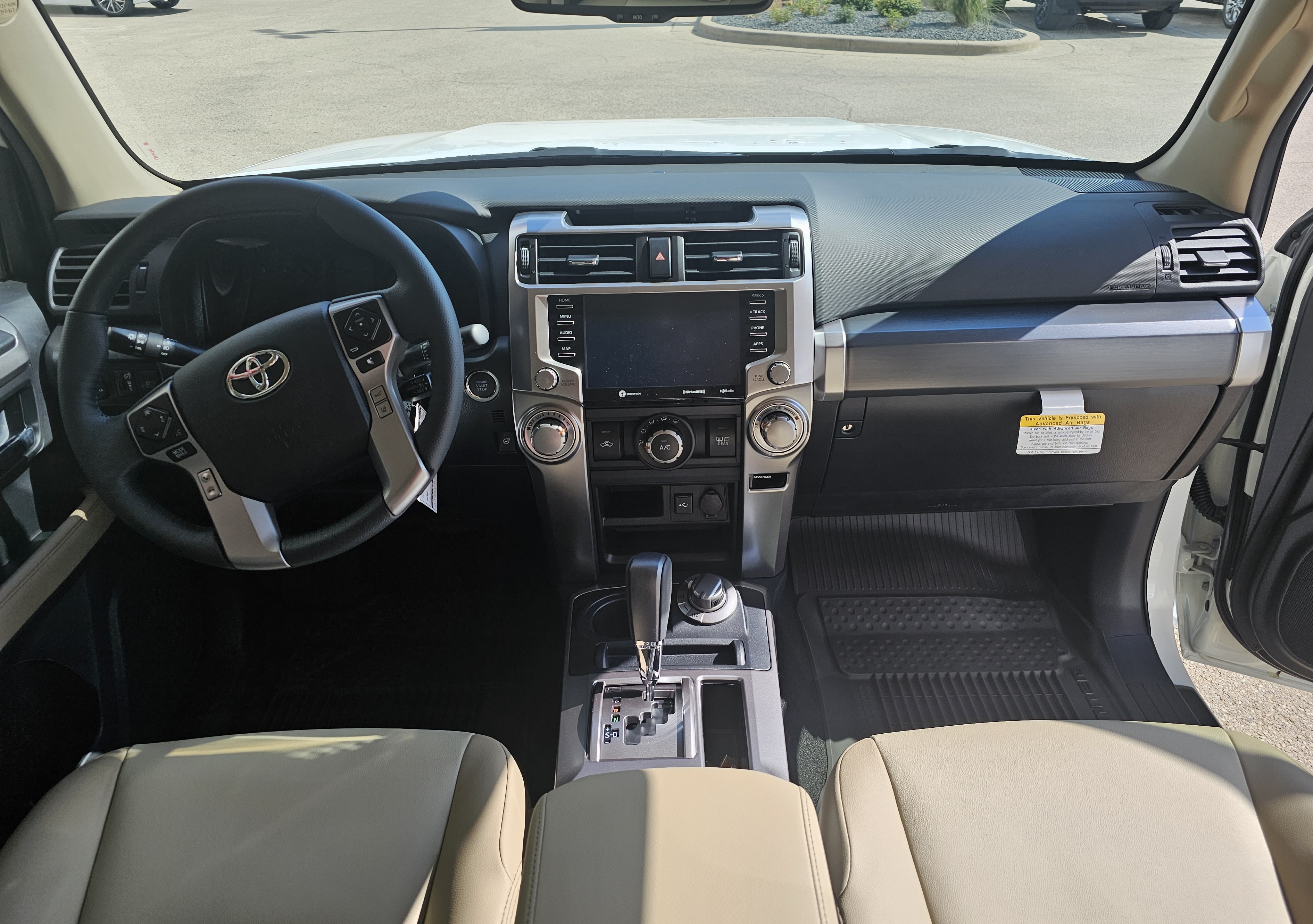 Used 2023 Toyota 4Runner SR5 Premium w/ Moonroof Package AWD/4WD image 23