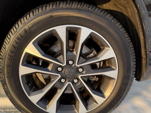 Used 2021 Jeep Grand Cherokee L Overland image 12