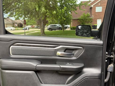 Used 2021 RAM 1500 Big Horn AWD/4WD image 14