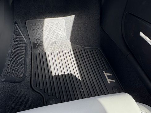 Used 2012 Audi TT 2.0T Prestige image 13