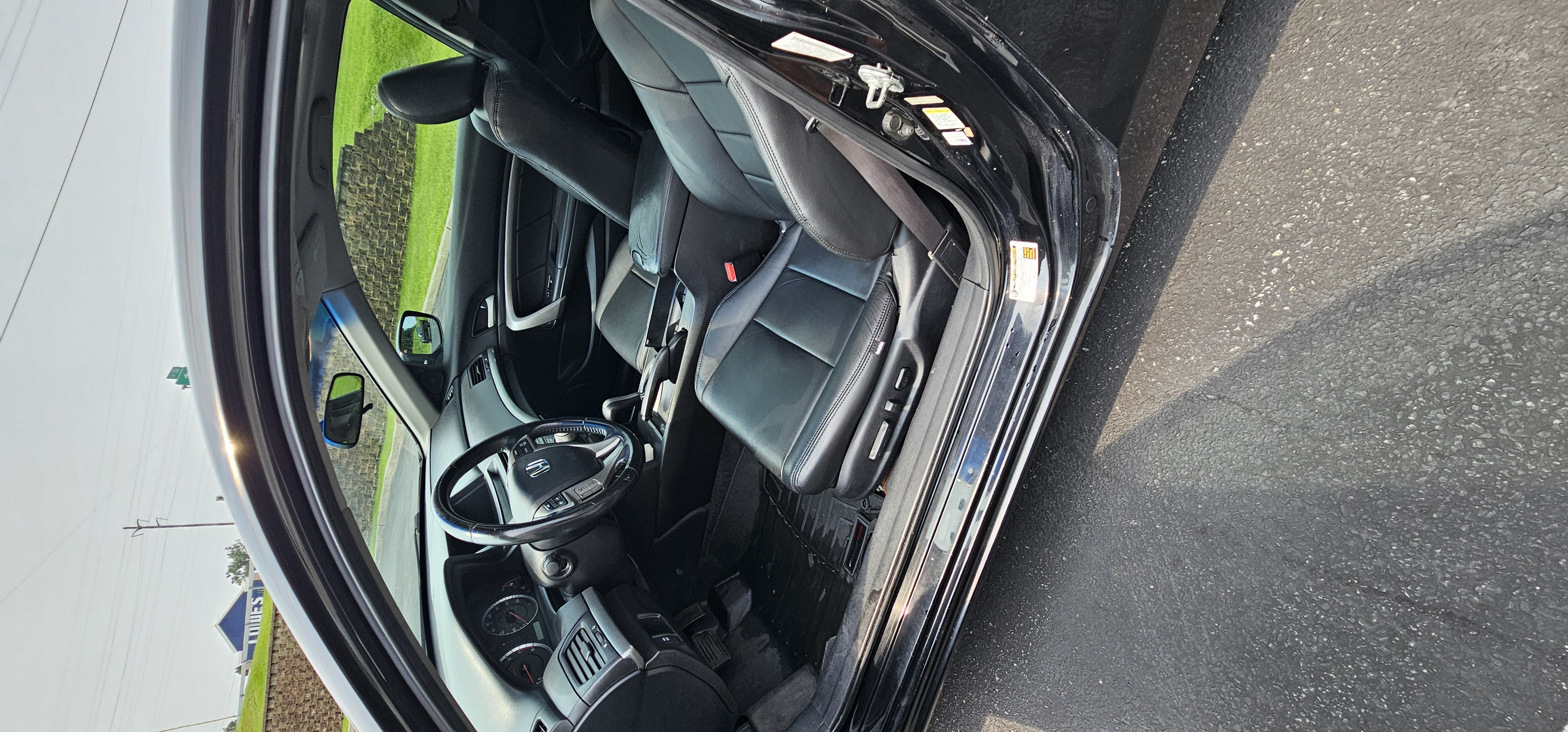 Used 2010 Honda Accord EX-L image 11