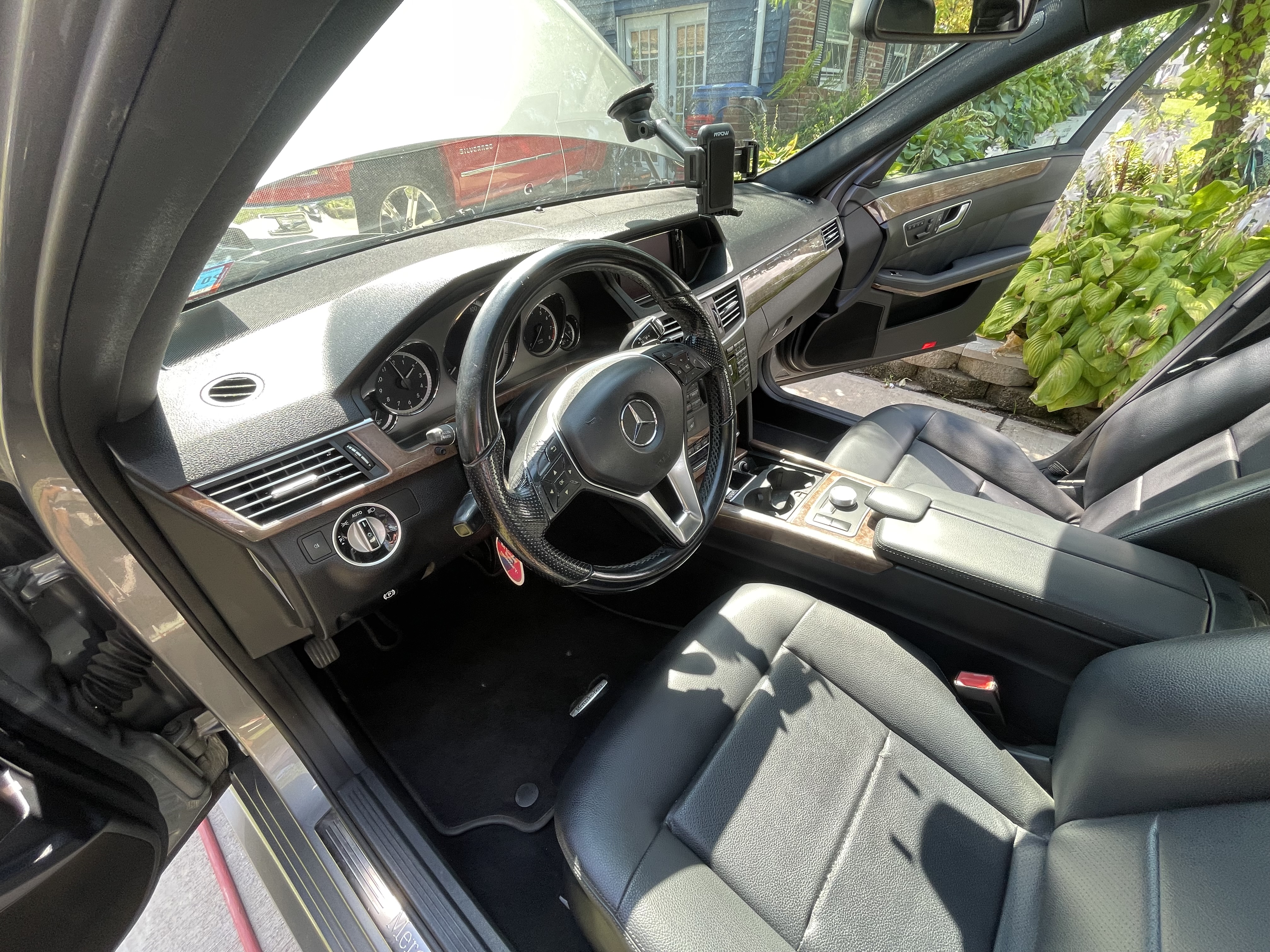 Used 2012 Mercedes-Benz E 350 4MATIC Sedan image 1
