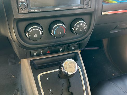 Used 2011 Jeep Compass Latitude w/ Sun/Sound Group image 2