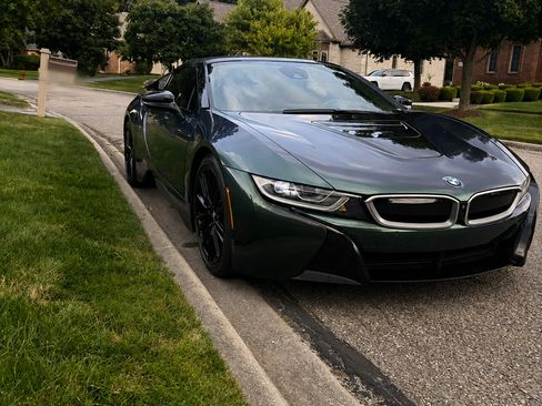 Used 2019 BMW i8 Roadster AWD/4WD image 13
