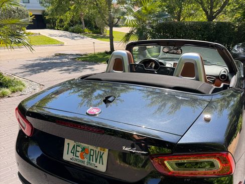 Used 2019 FIAT 124 Spider Lusso w/ Convenience Group image 8