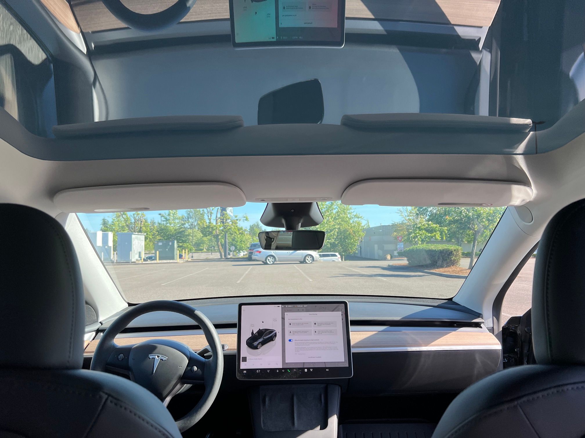 Used 2024 Tesla Model Y 2WD image 14