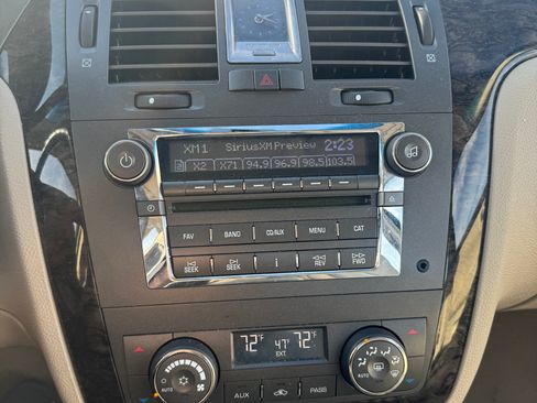 Used 2009 Cadillac DTS image 15