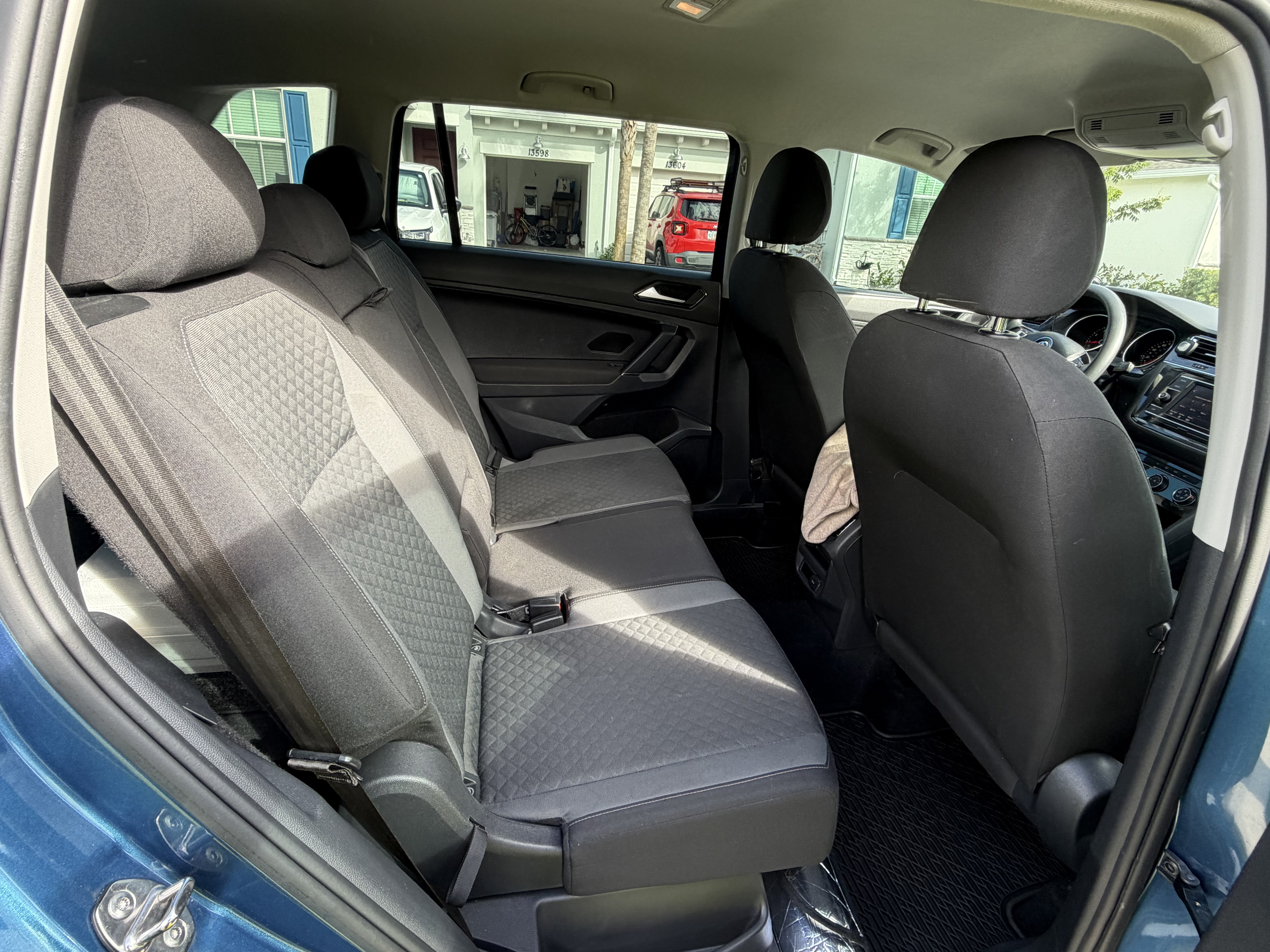 Used 2018 Volkswagen Tiguan S FWD image 15