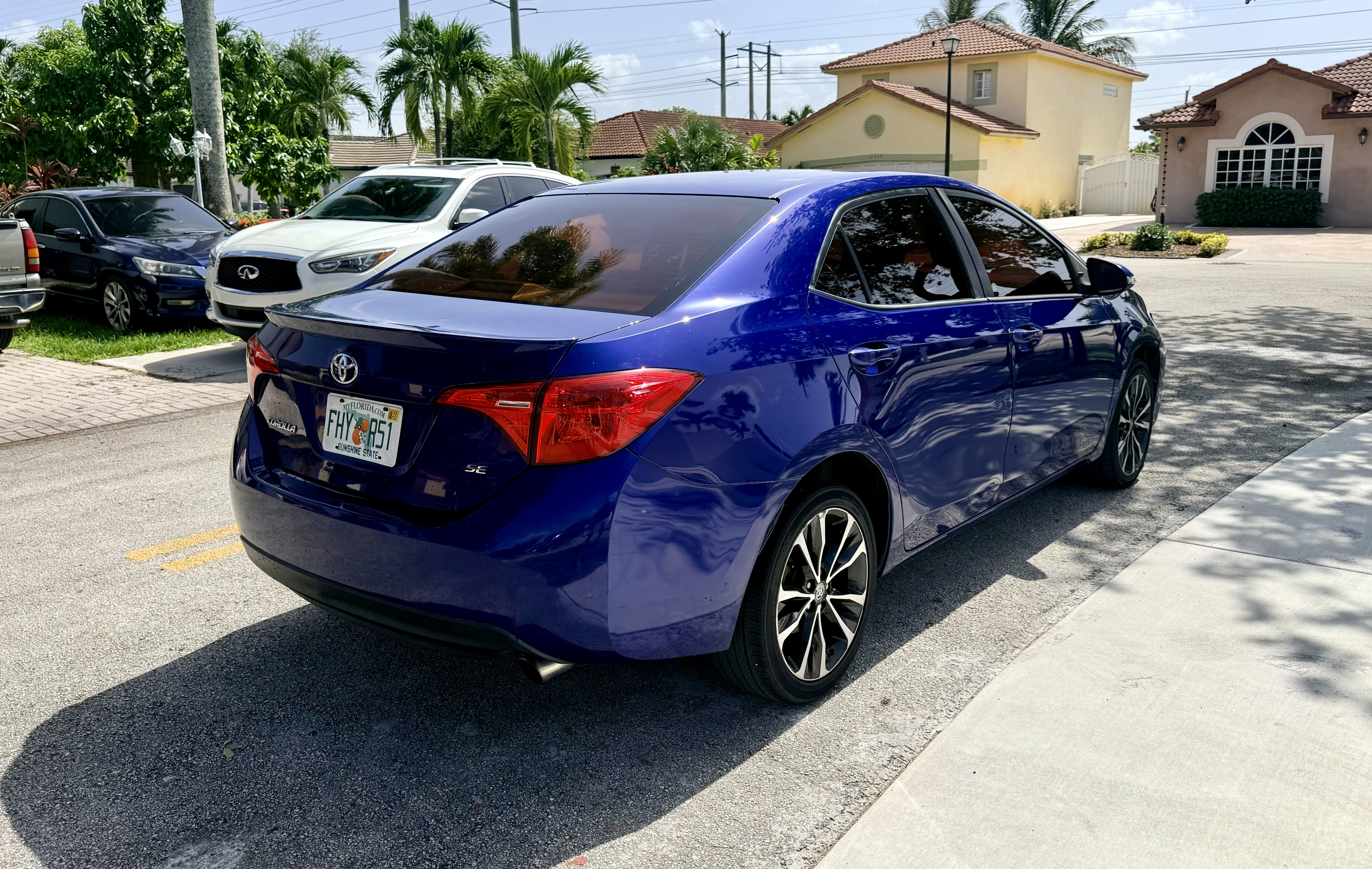 Used 2017 Toyota Corolla SE FWD image 4