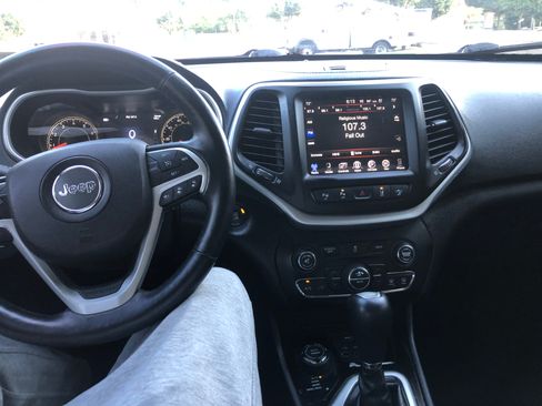 Used 2014 Jeep Cherokee Limited w/ Technology Group AWD/4WD image 11