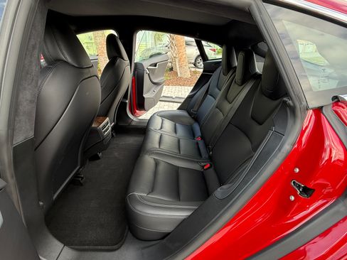 Used 2021 Tesla Model S Long Range Plus image 15