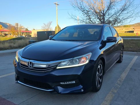 Used 2017 Honda Accord EX image 1