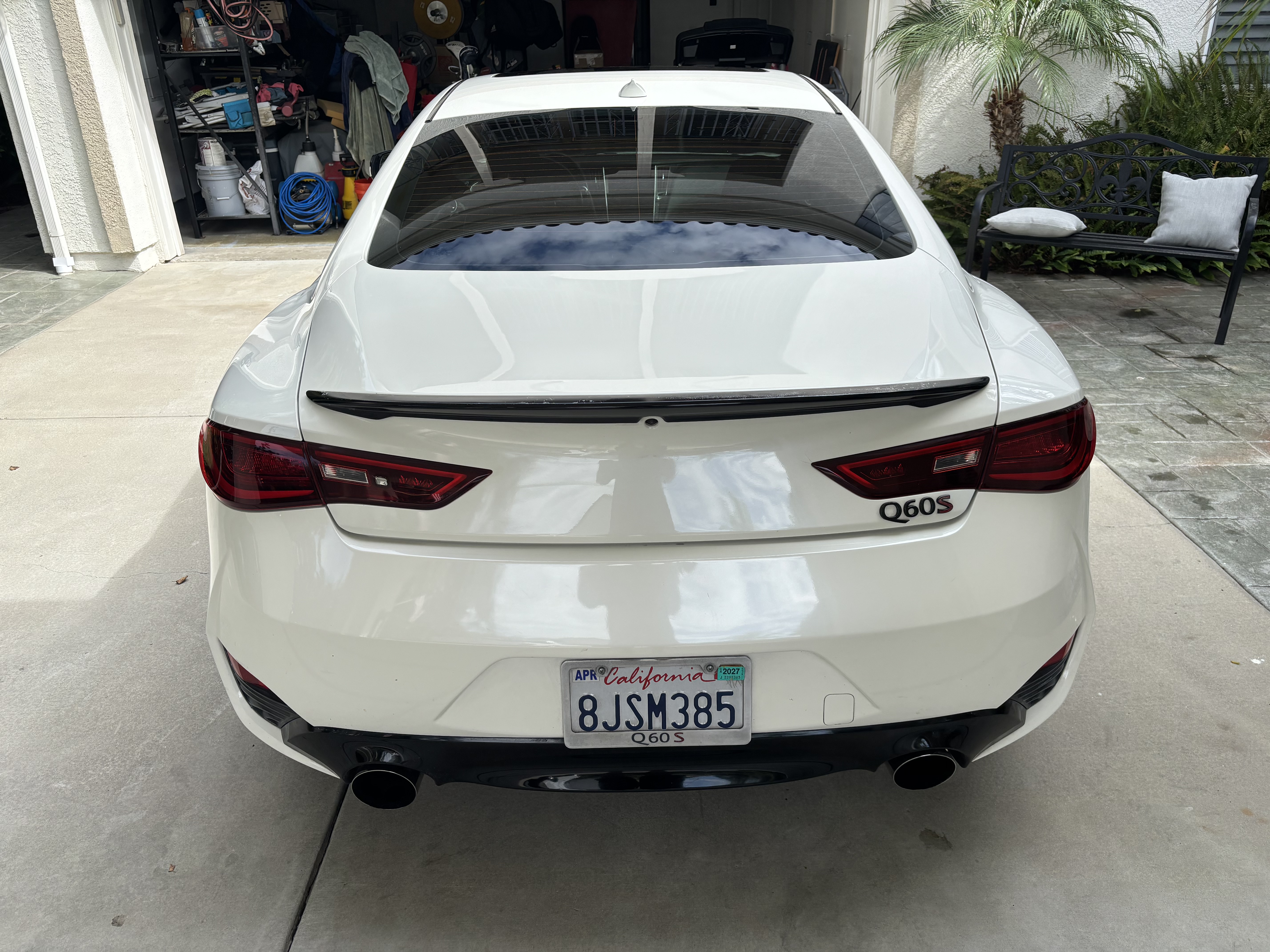 Used 2017 INFINITI Q60 Red Sport 400 RWD image 4