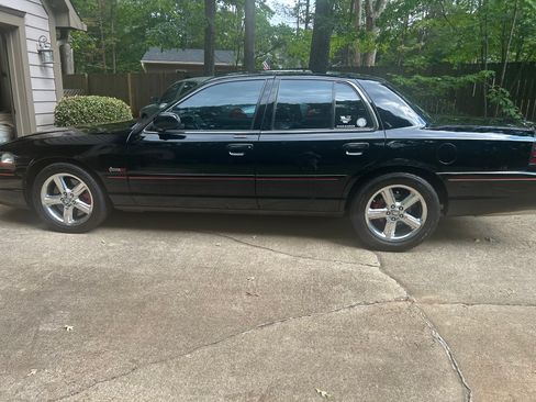 Used 2003 Mercury Marauder RWD image 2